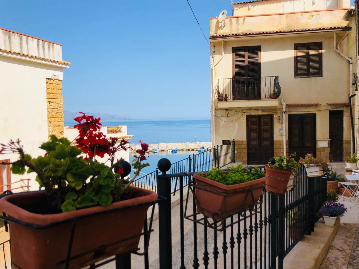 Casa Vacanza Accetta ตรัปเปโต ภายนอก รูปภาพ
