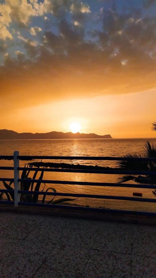 Casa Vacanza Accetta ตรัปเปโต ภายนอก รูปภาพ