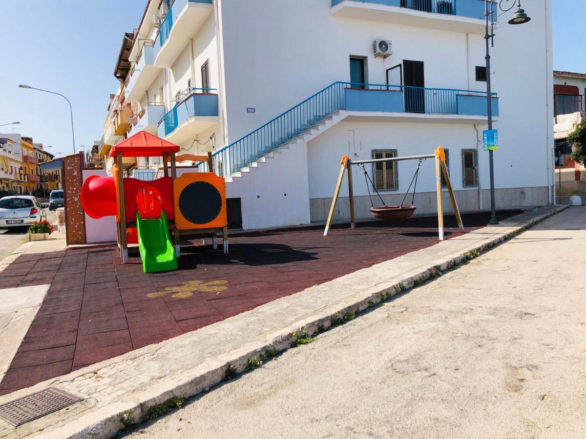 Casa Vacanza Accetta ตรัปเปโต ภายนอก รูปภาพ
